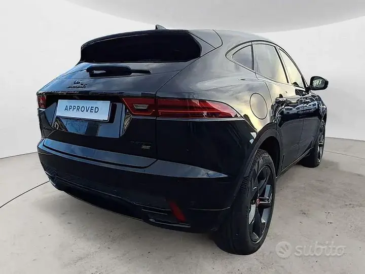Jaguar E-Pace 2021 photo 2
