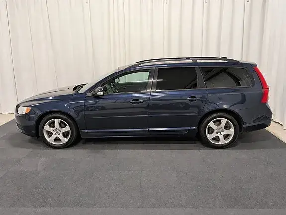 Volvo V70 2011 photo 2