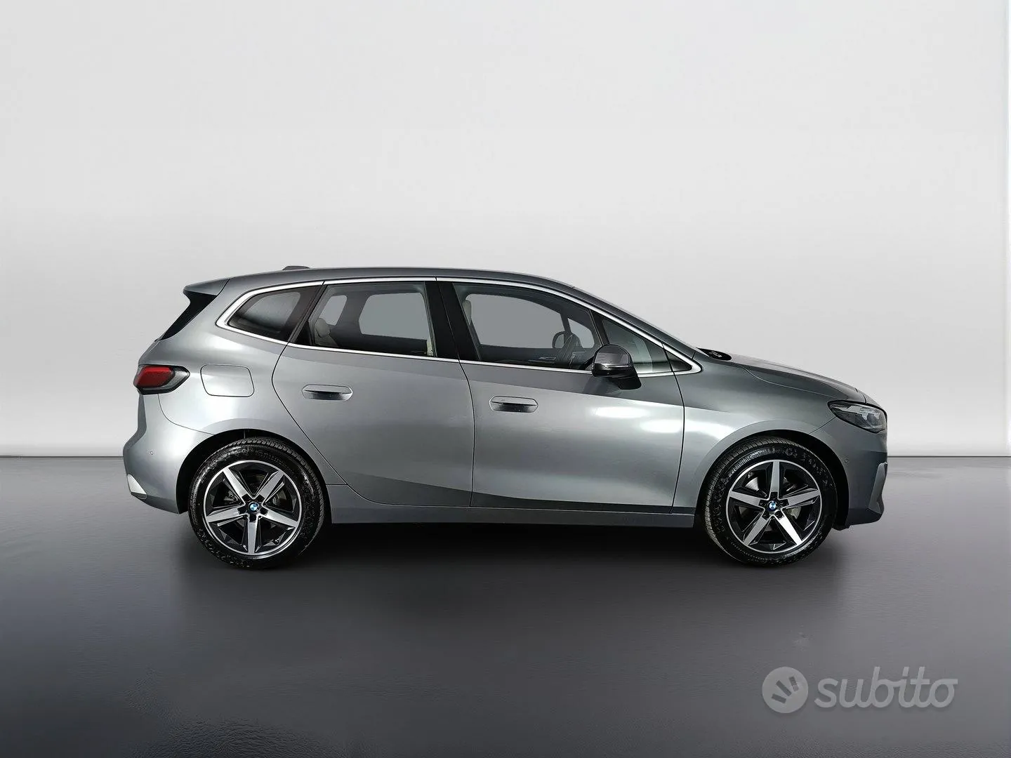 BMW Active Tourer 2023 photo 3