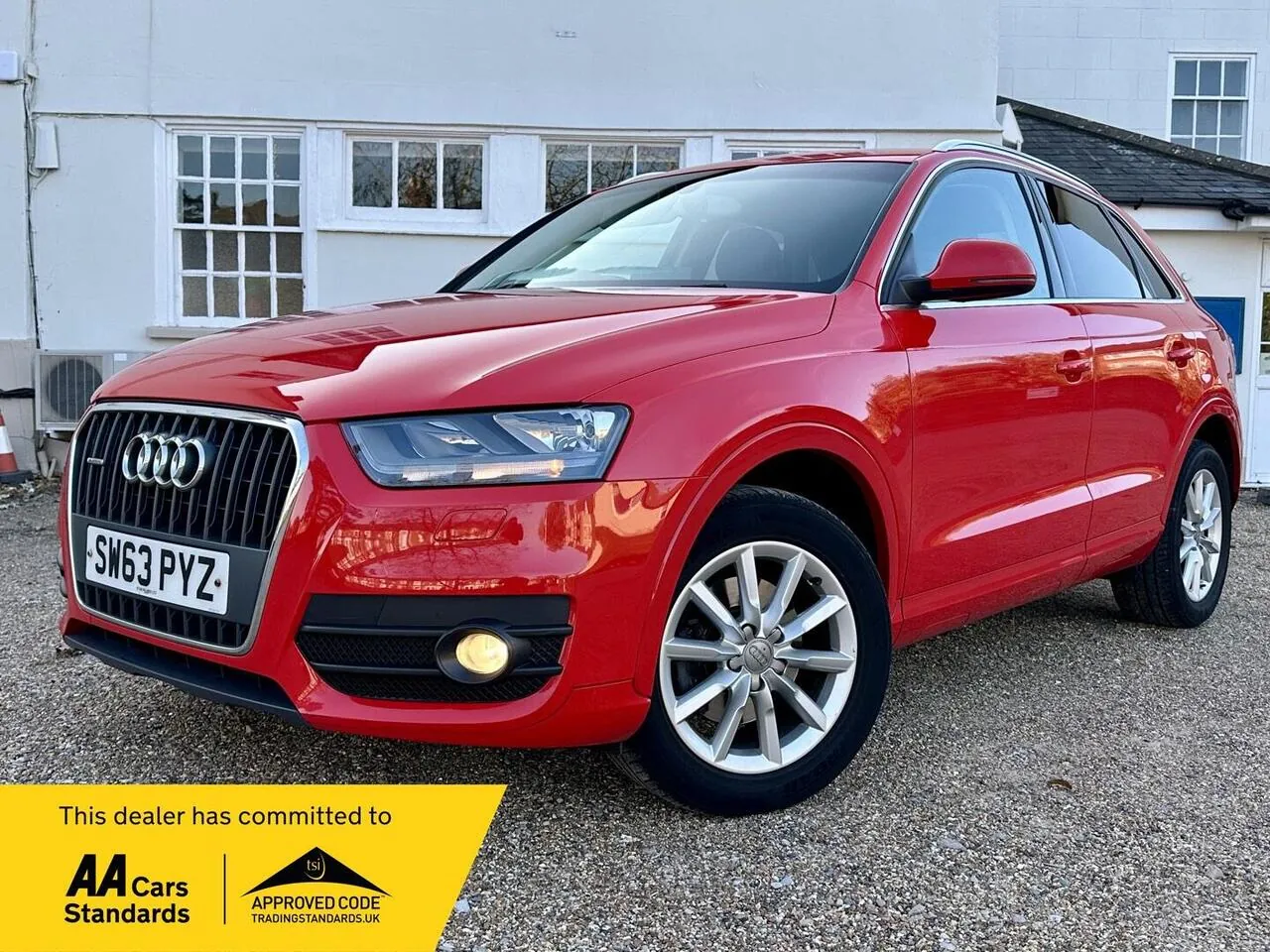 Audi Q3 2014 photo 2