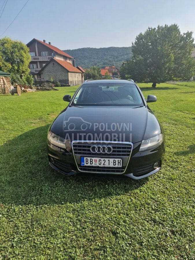Audi A4 2010 photo 3