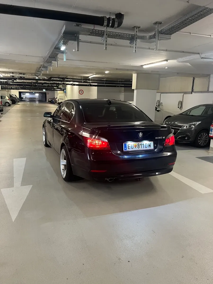 BMW 5 Series 2004 photo 3