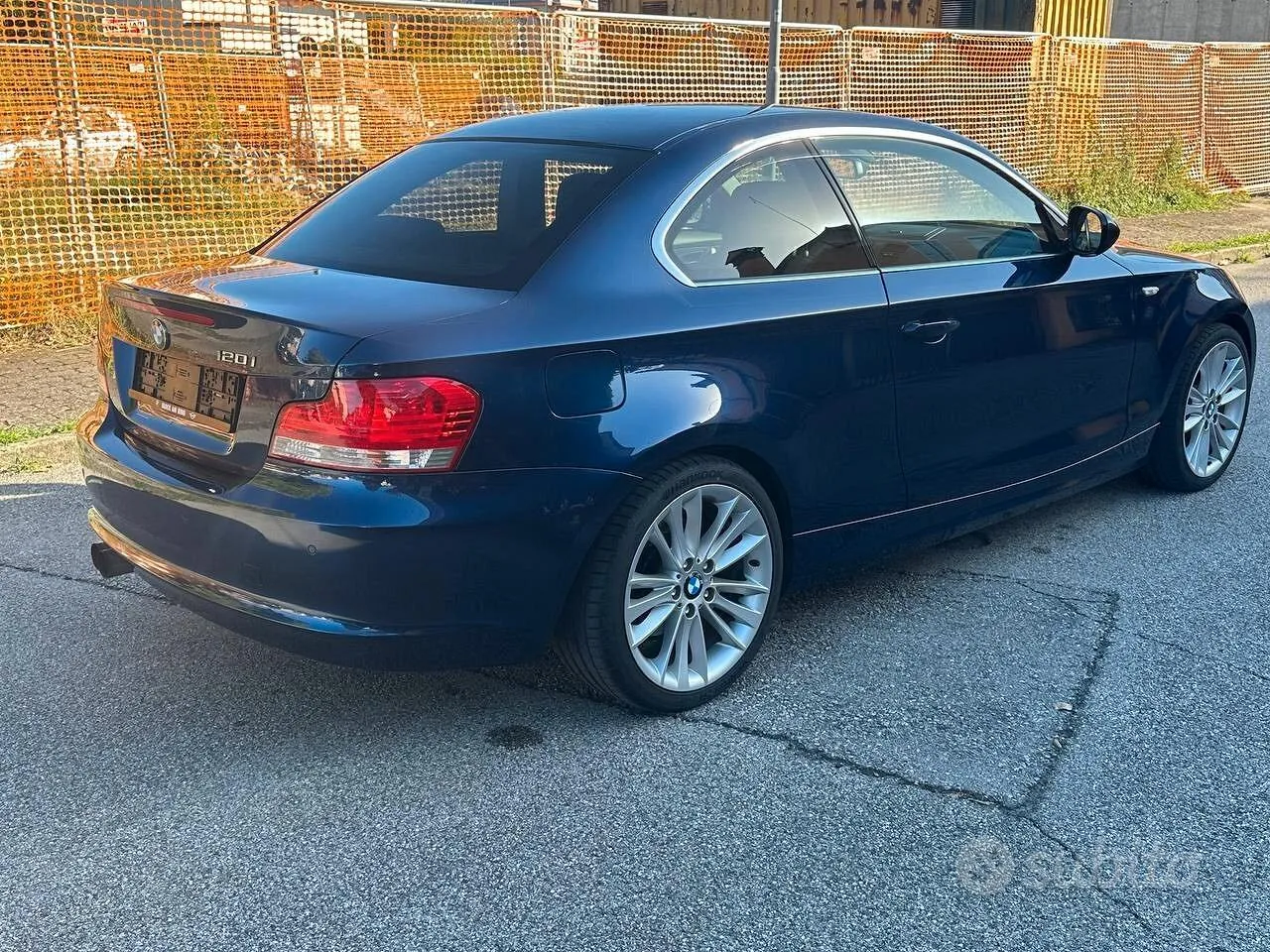 BMW 120I Coupe 2010 photo 2