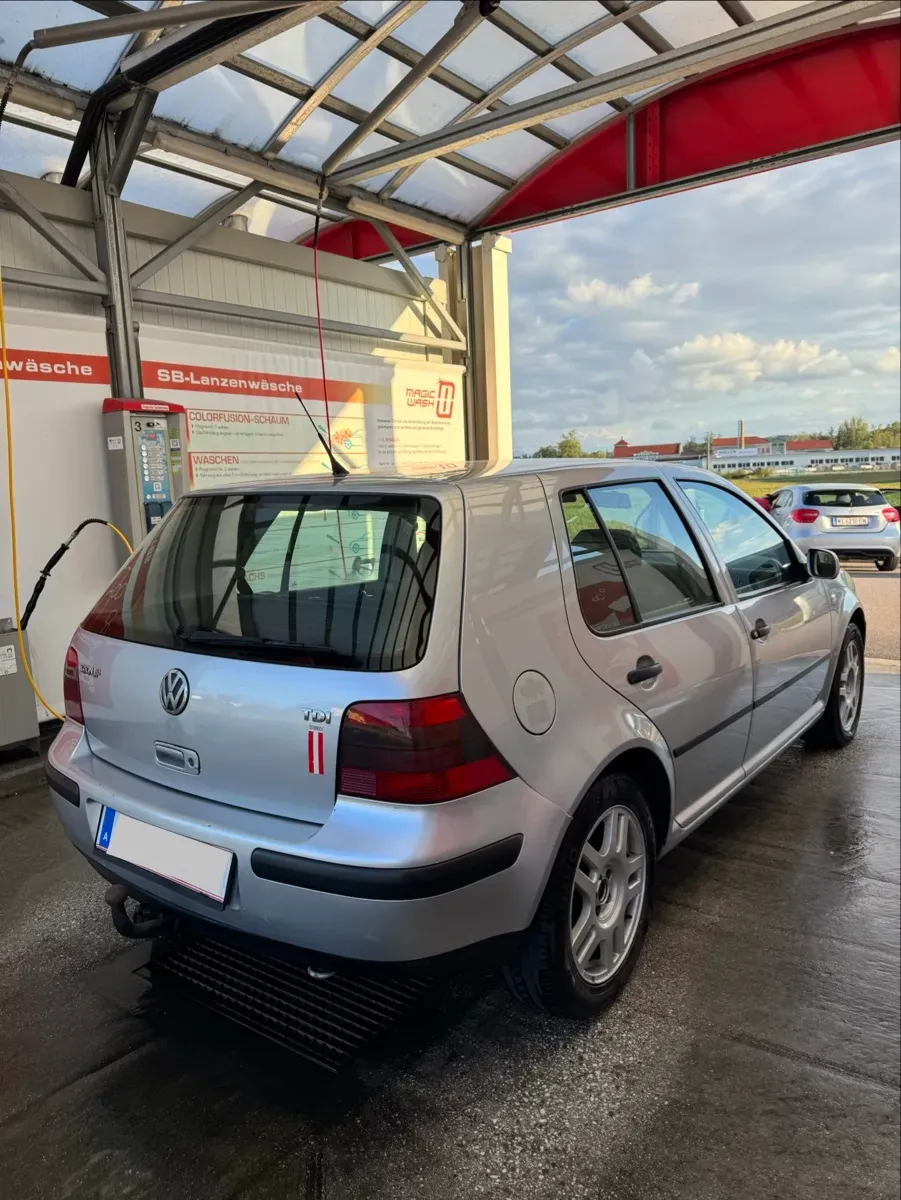 Volkswagen Golf 2002 photo 3