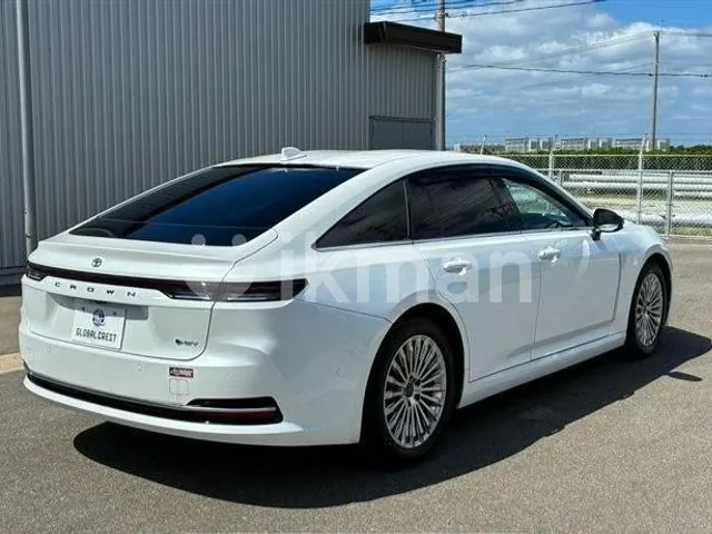 Toyota Crown 2025 photo 5
