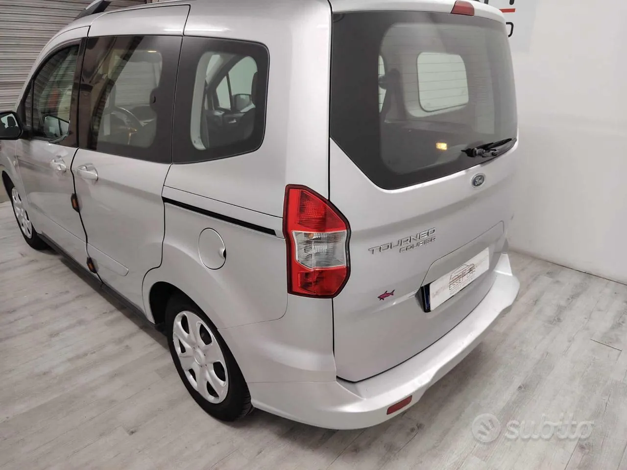 Ford Tourneo Courier 2017 photo 3