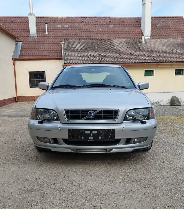 Volvo S40