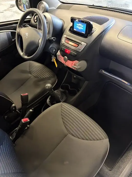 Peugeot 107 2014 photo 4
