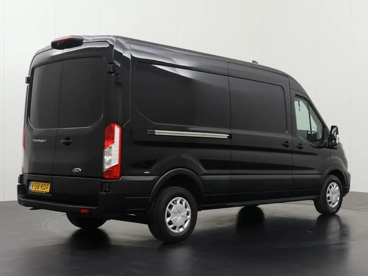Ford Transit 2023 photo 2