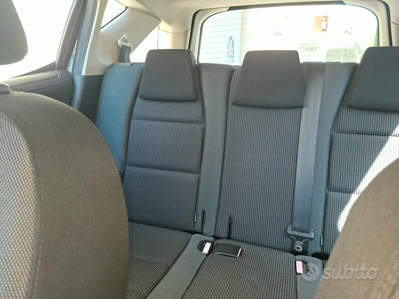 Peugeot 207 2010 photo 2