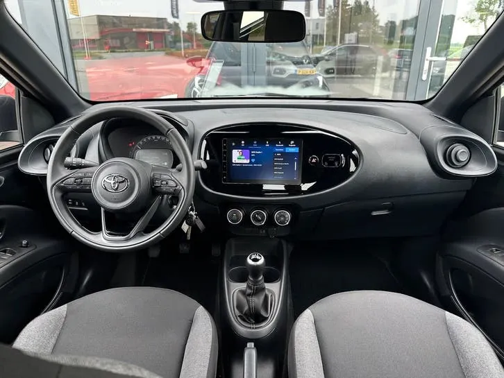Toyota Aygo X 2025 photo 3