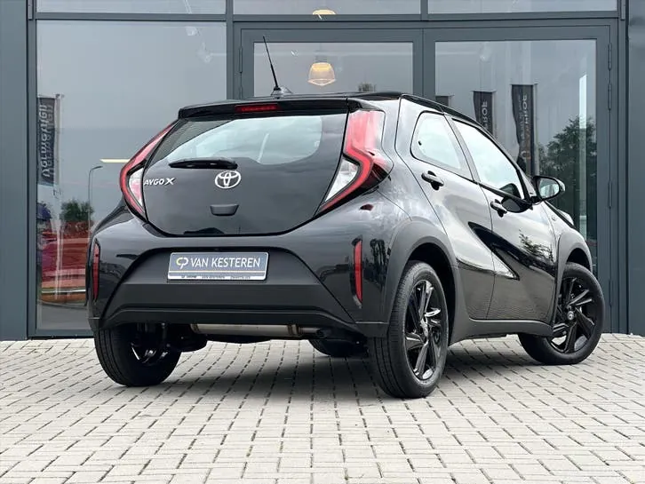 Toyota Aygo X 2025 photo 2
