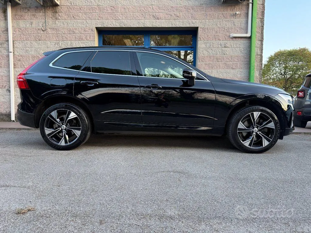 Volvo Xc60 2022 photo 2