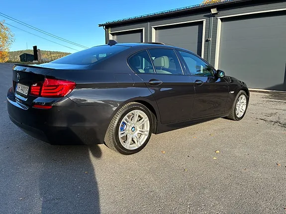 BMW 530Xd 2012 photo 4