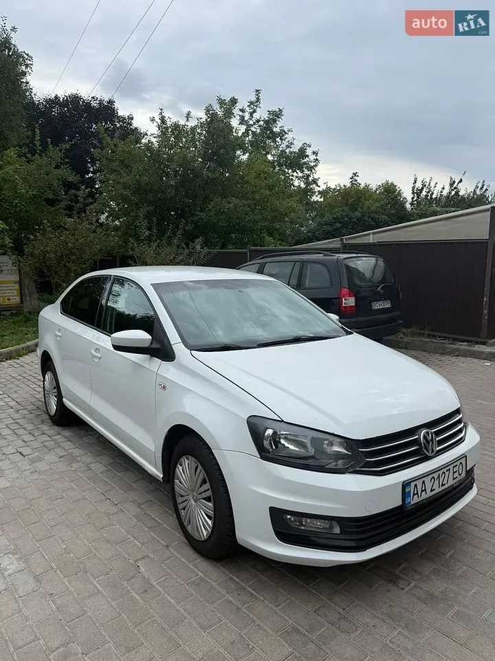Volkswagen Polo 2018 photo 2