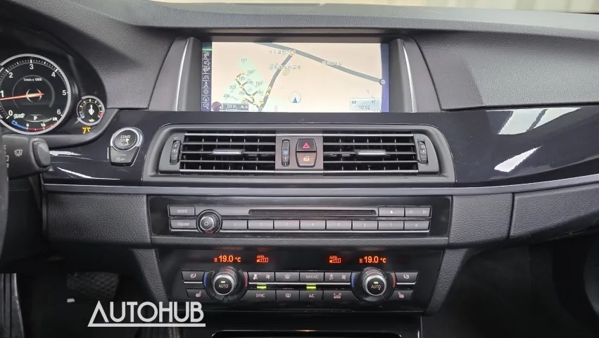 BMW 5 Series 2016 photo 5
