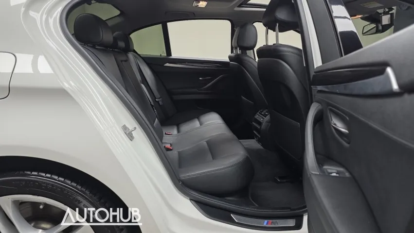 BMW 5 Series 2016 photo 2