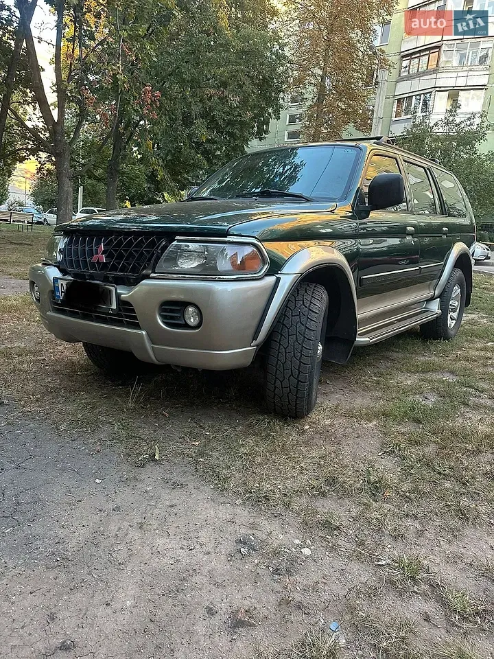 Mitsubishi Montero 2000 photo 3