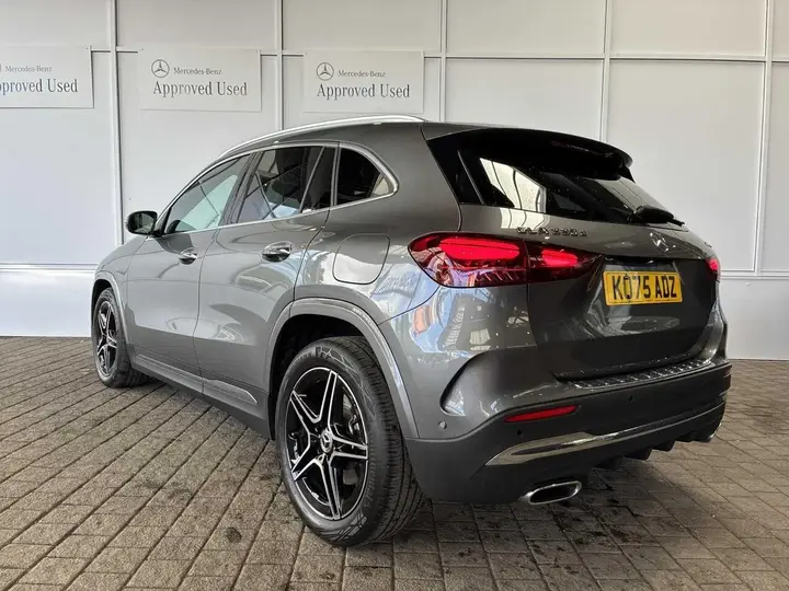Mercedes-Benz Gla 2026 photo 2