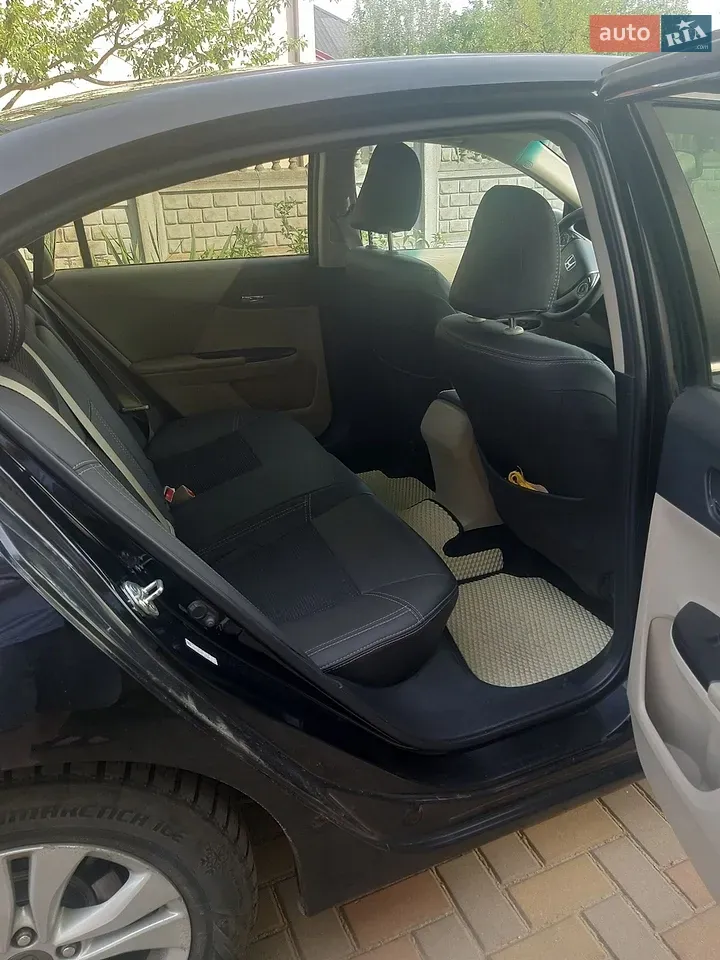 Honda Accord 2014 photo 2