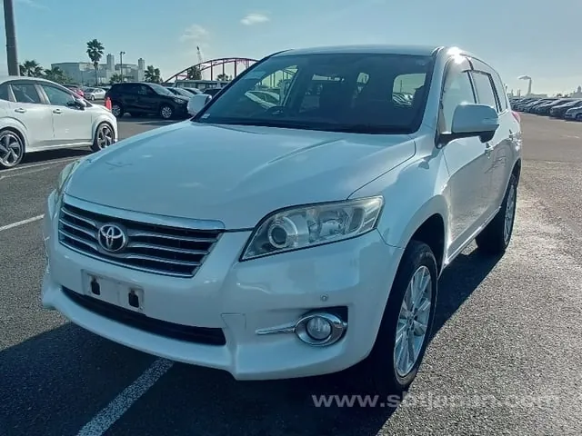 Toyota Vanguard 2013 photo 2
