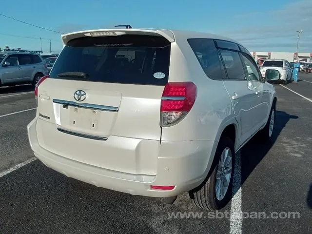 Toyota Vanguard 2013 photo 4