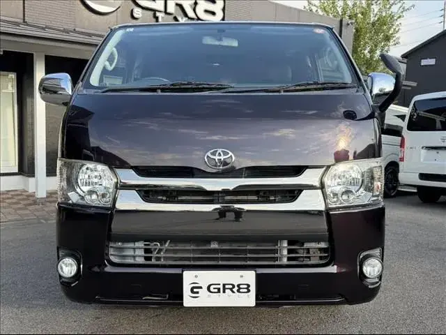 Toyota Hiace 2015 photo 2