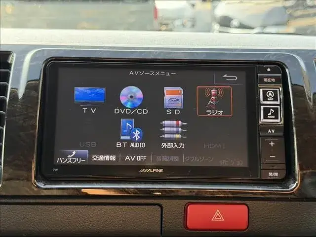 Toyota Hiace 2015 photo 5