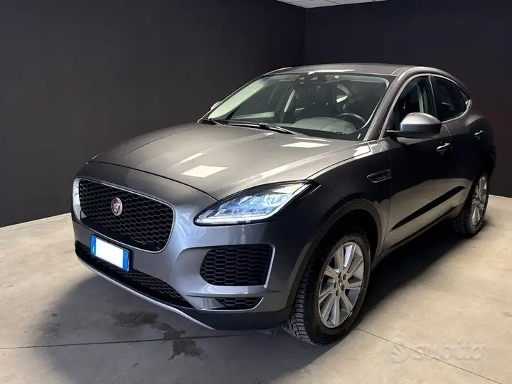 Jaguar E-Pace 2020 photo 3