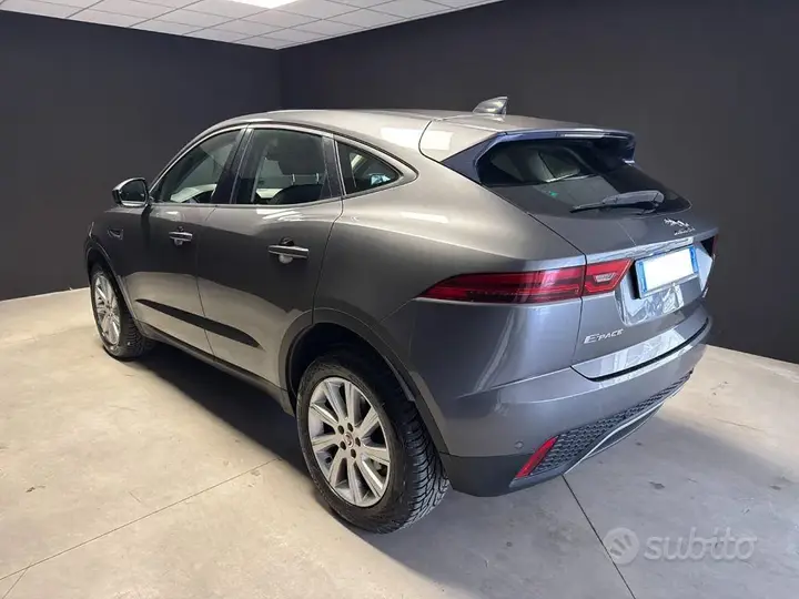 Jaguar E-Pace 2020 photo 2
