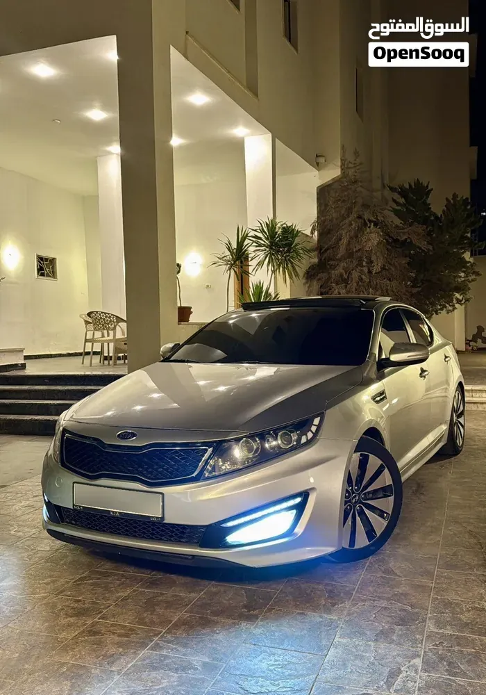 Kia K5 2012 photo 2