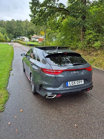 Kia Proceed