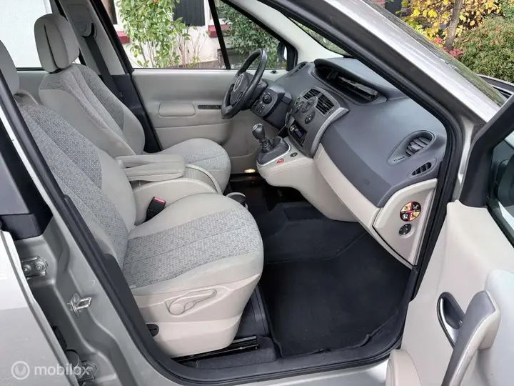 Renault Scenic 2007 photo 4