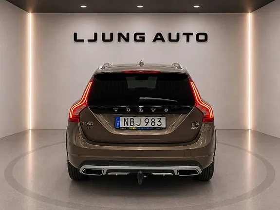Volvo V60 Cross Country 2016 photo 5