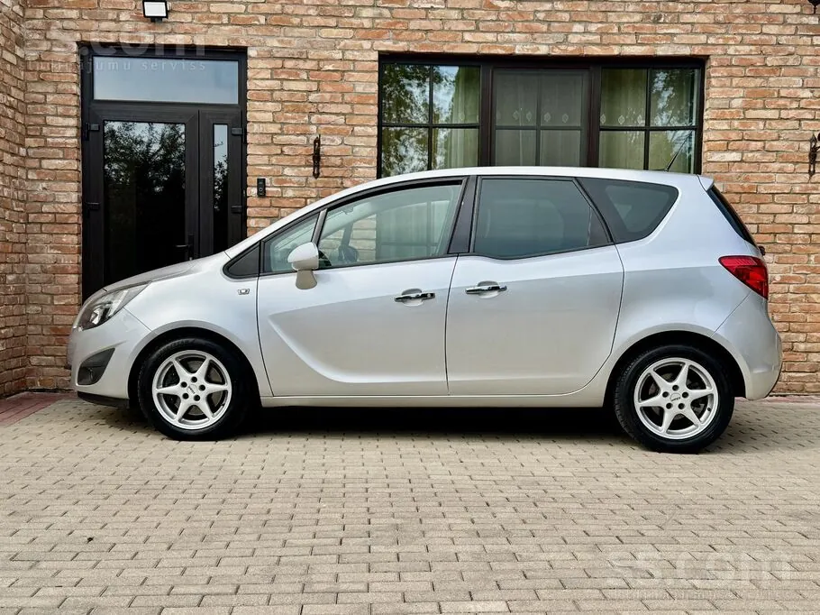 Opel Meriva 2011 photo 4
