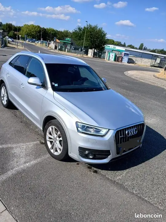 Audi Q3 2013 photo 2