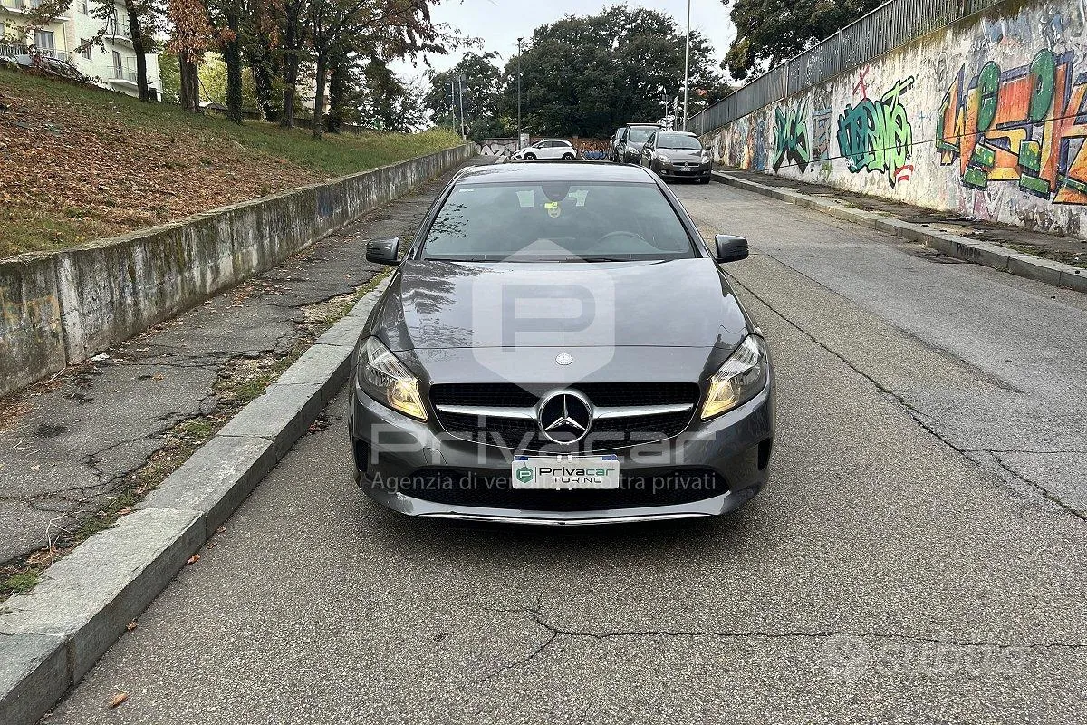 Mercedes-Benz A 180 Sport 2016 photo 2