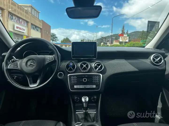 Mercedes-Benz C-Class 2017 photo 4