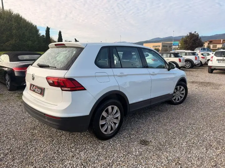Volkswagen Tiguan 2018 photo 4