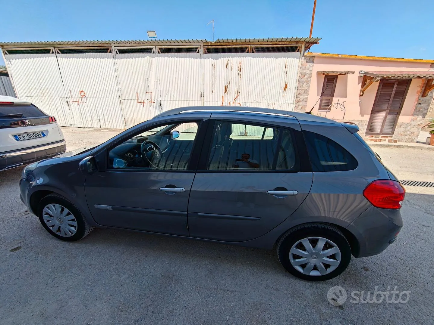 Renault Clio 2009 photo 3