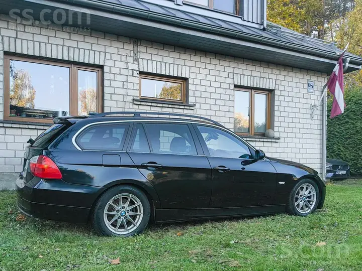 BMW 325 2005 photo 3