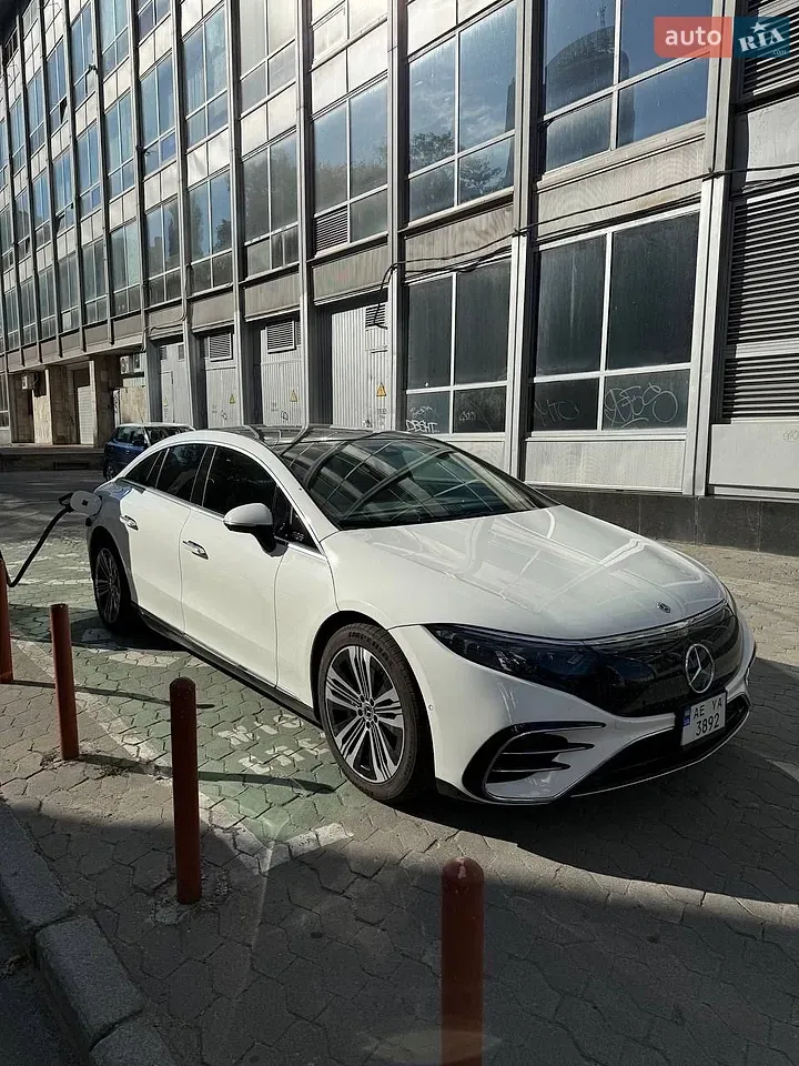 Mercedes-Benz Eqs 2022 photo 2