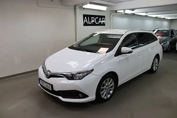 Toyota Auris 2017 photo 3