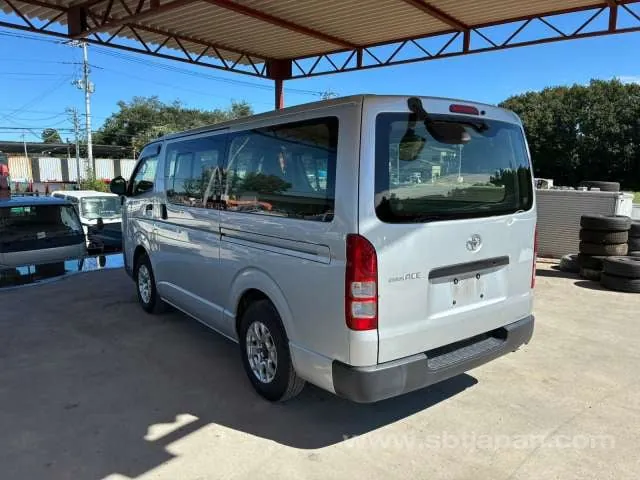 Toyota Cbf-Trh200V 2014 photo 3