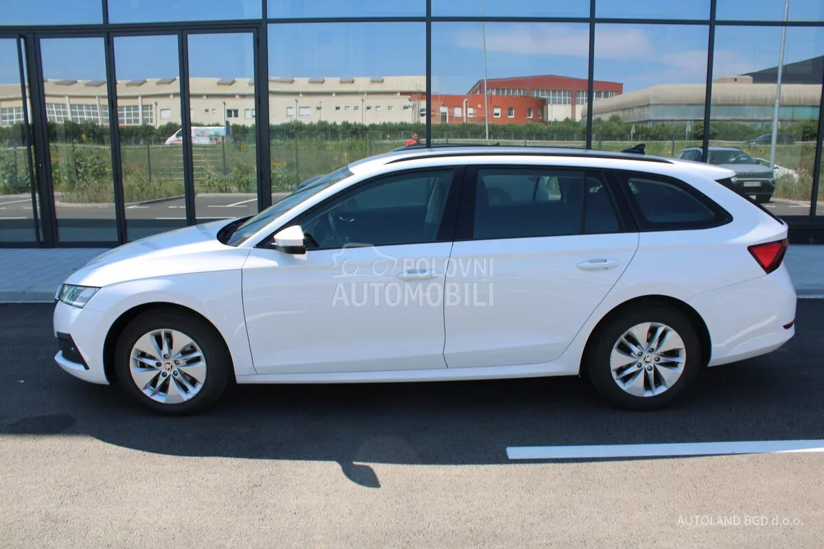 Skoda Octavia 2023 photo 4