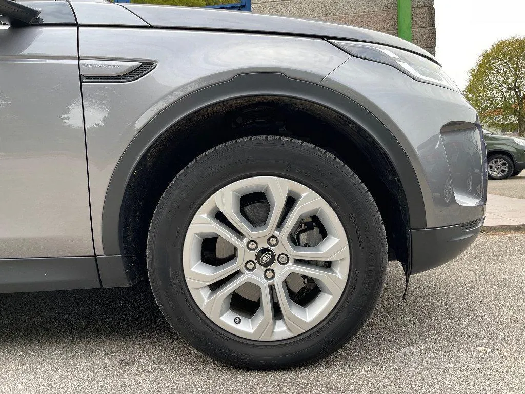 Land Rover Discovery Sport 2020 photo 4