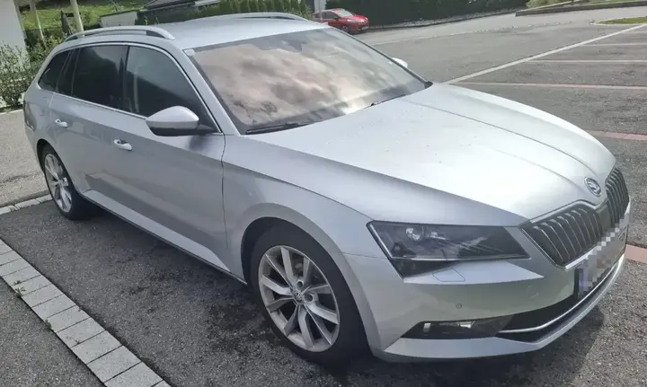 Skoda Superb 2018 photo 3