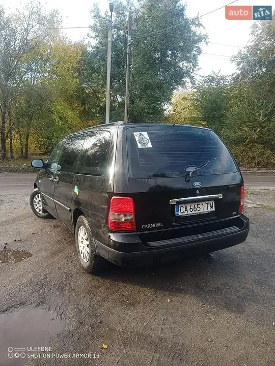 Kia Carnival 2005 photo 4