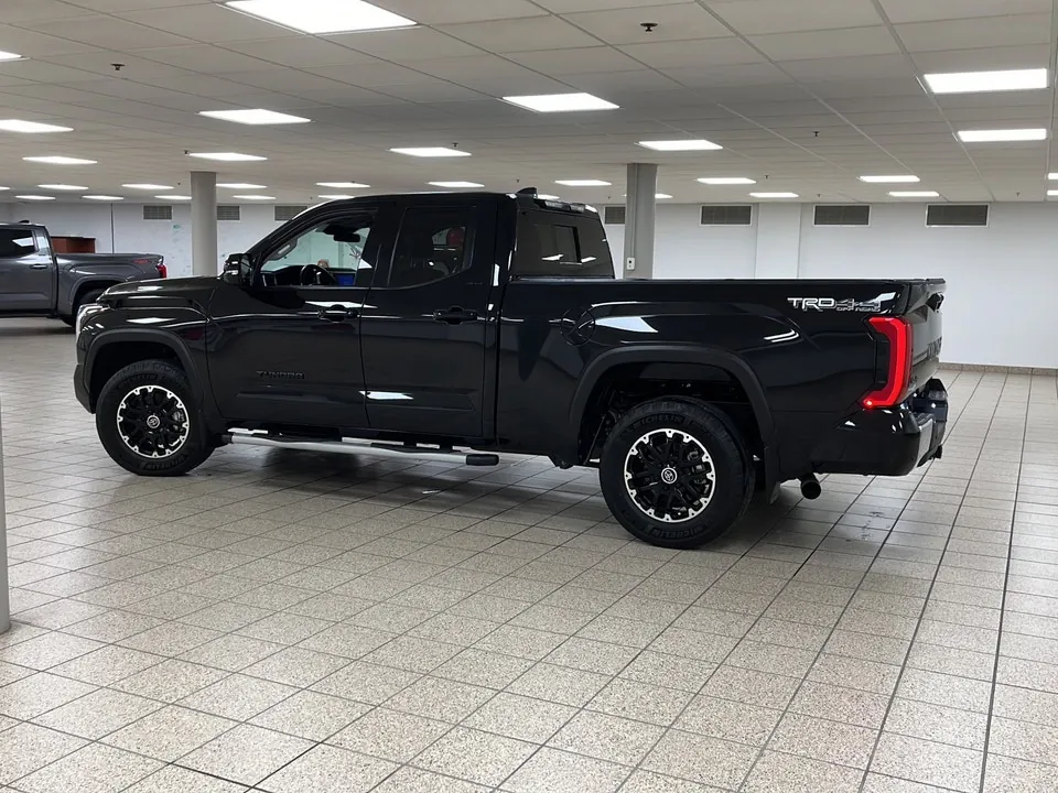 Toyota Tundra 2024 photo 3