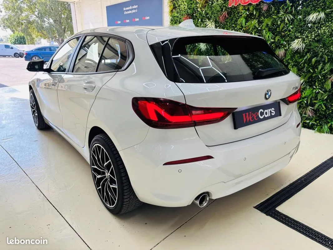 BMW 1 Series 2023 photo 3